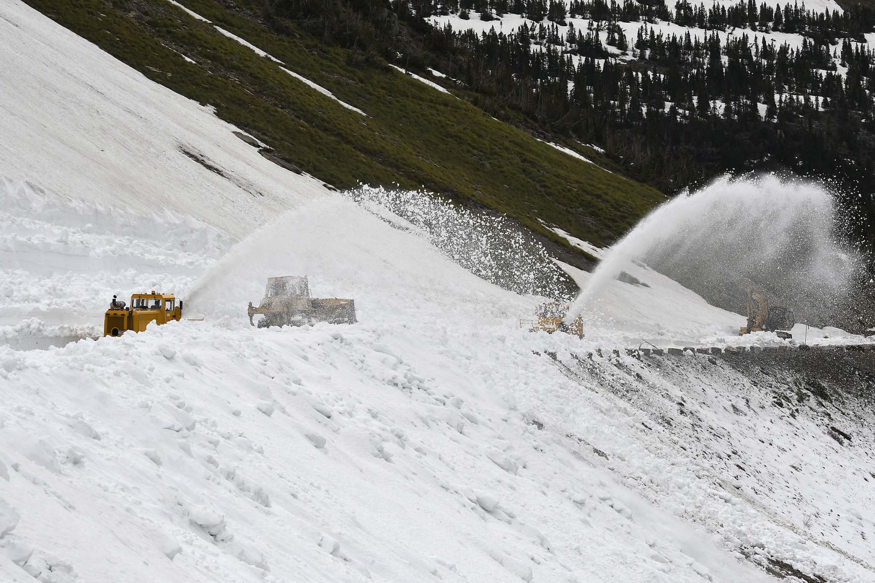 Going-to-the-Sun Road Plowing 2018 08.jpg